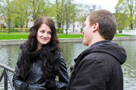 charmer une fille dans la rue